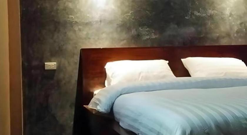 The Infinite Resort Nakhon Sawan Eksteriør billede