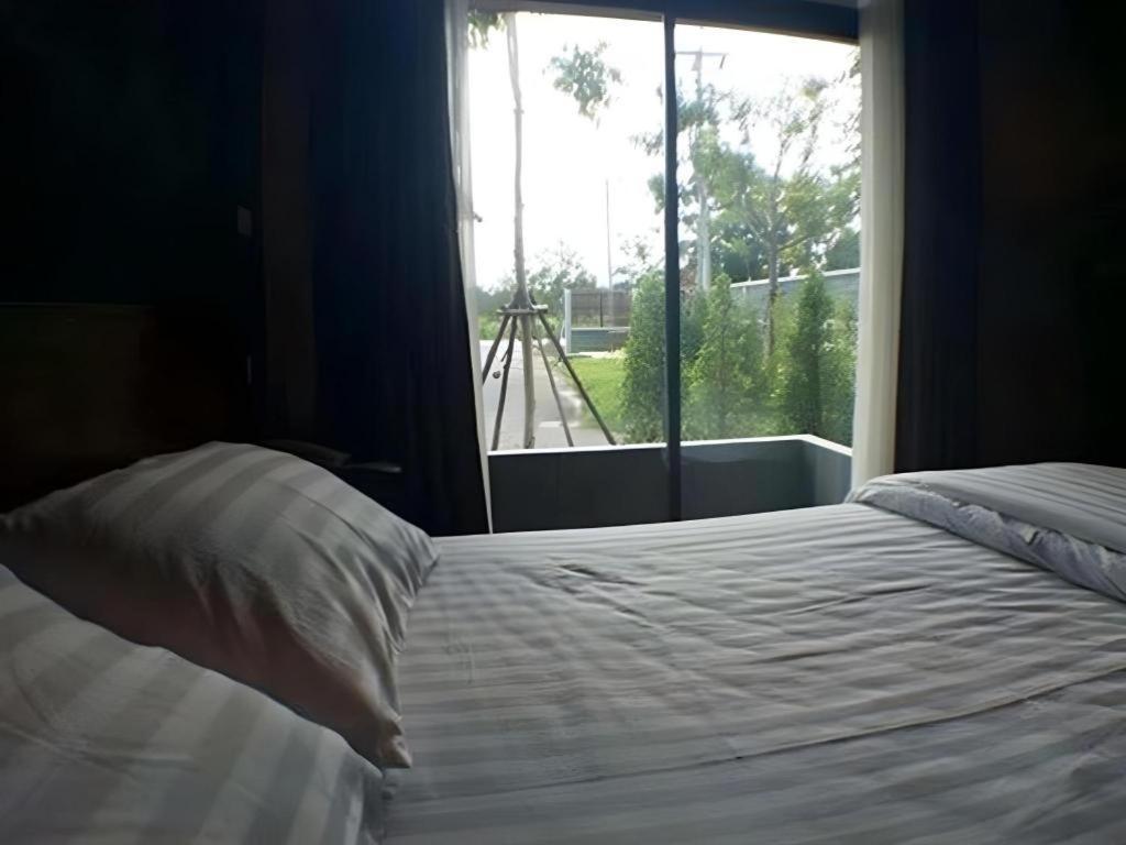 The Infinite Resort Nakhon Sawan Eksteriør billede